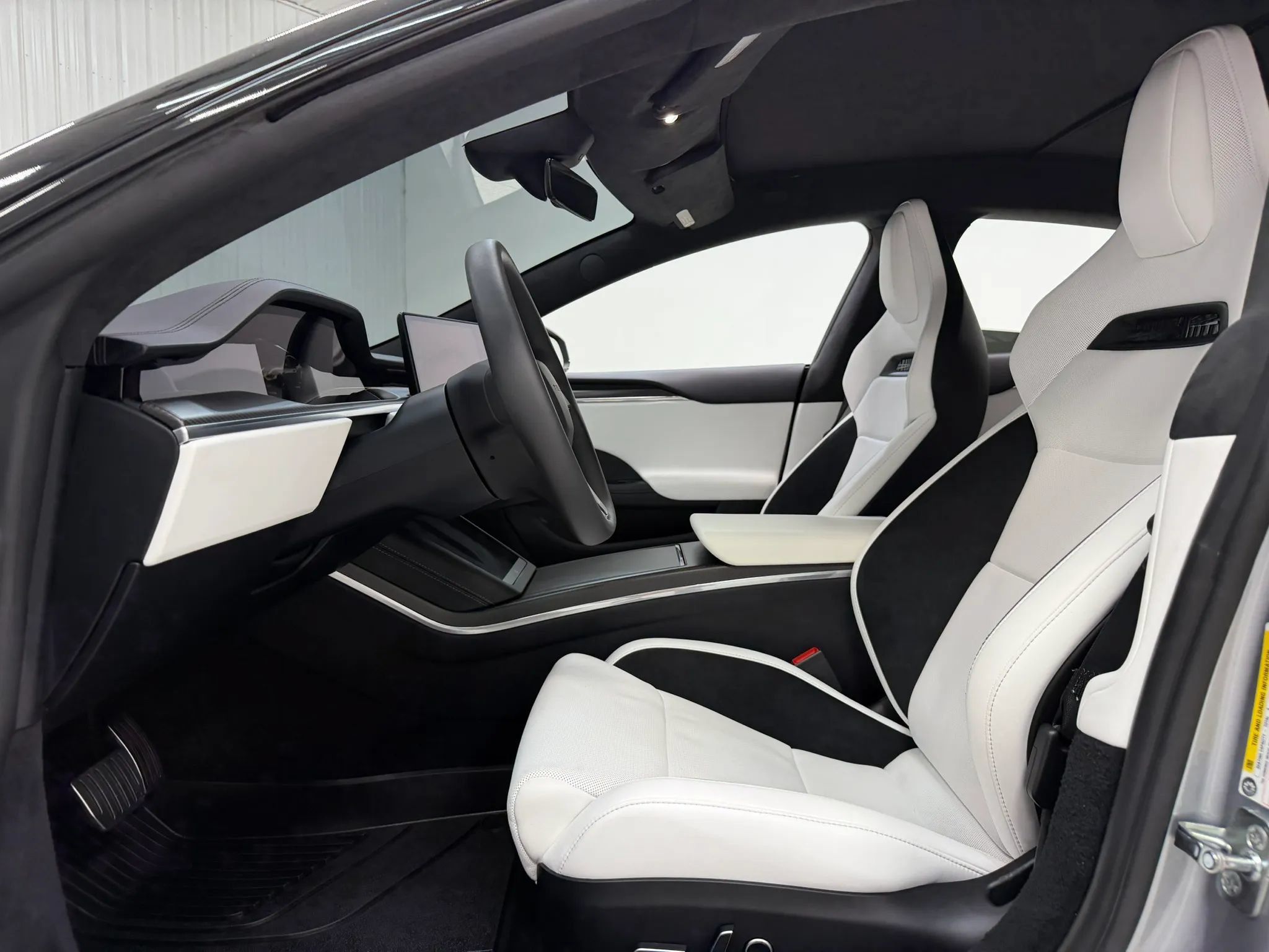Used 2025 Tesla Model S Plaid AWD/4WD image 15