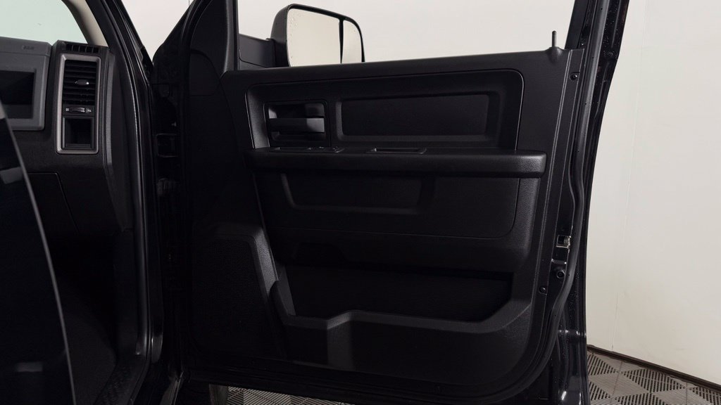 Used 2019 RAM 1500 Express w/ Wheel & Sound Group AWD/4WD image 29