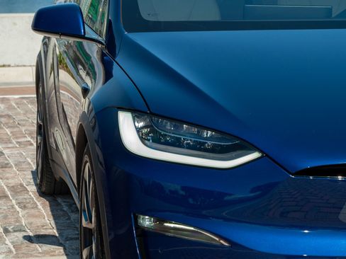 Used 2022 Tesla Model X Long Range image 47