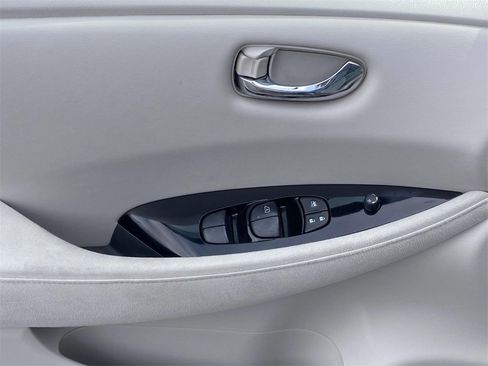 Used 2013 Nissan Leaf SV w/ LED & Quick Charge Pkg image 15
