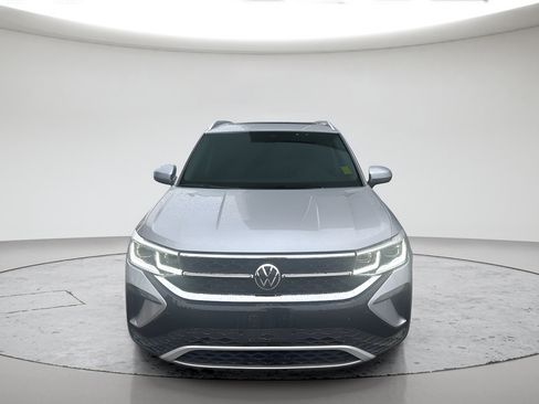 Used 2023 Volkswagen Taos SEL AWD/4WD image 11