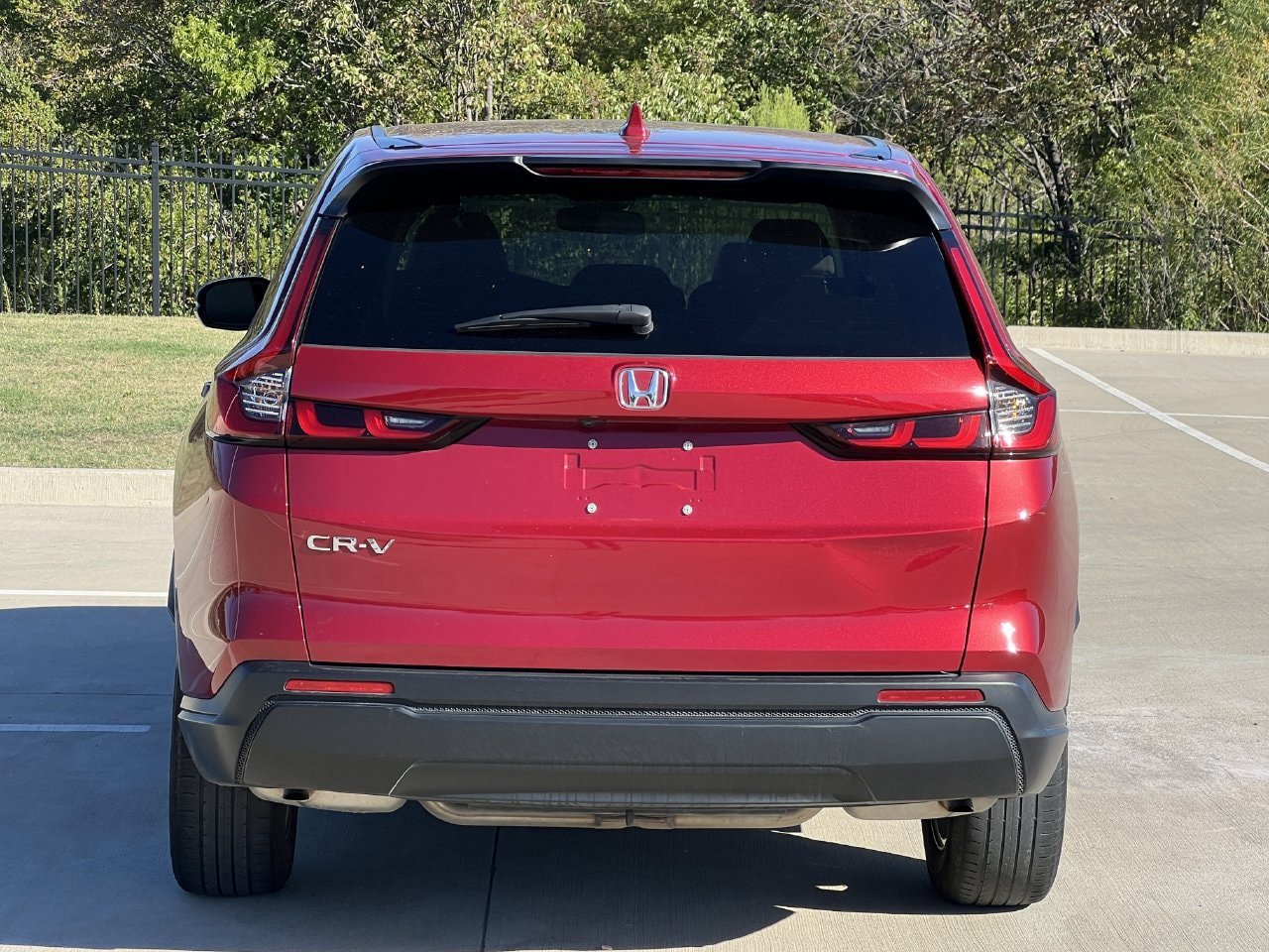 Used 2023 Honda CR-V EX image 4