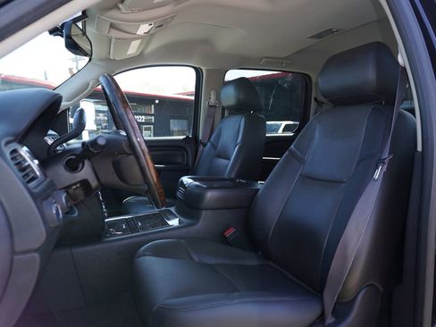 Used 2014 GMC Sierra 3500 Denali w/ Snow Plow Prep Package AWD/4WD image 22