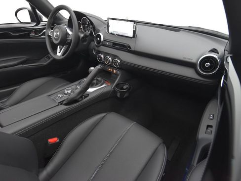 New 2026 MAZDA MX-5 Miata RF Grand Touring w/ Appearance Package RWD image 30