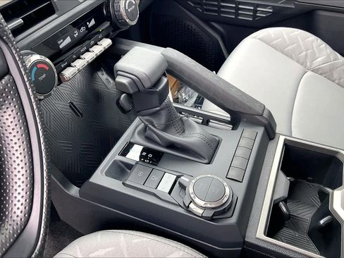 New 2026 Toyota Tacoma SR5 AWD/4WD image 7