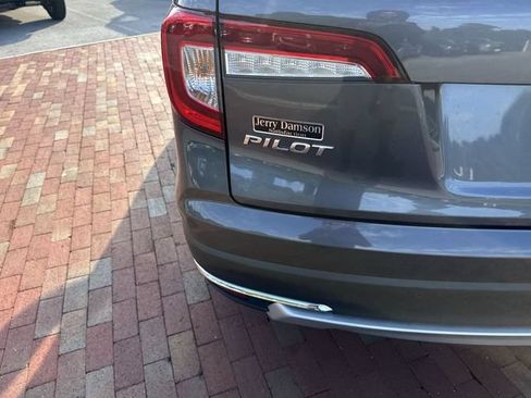 Certified 2022 Honda Pilot Touring image 8