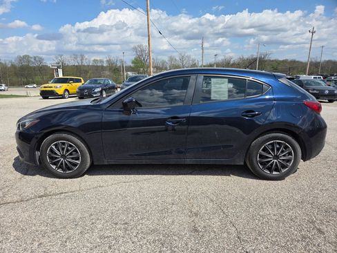 Used 2016 MAZDA MAZDA3 i Sport image 1