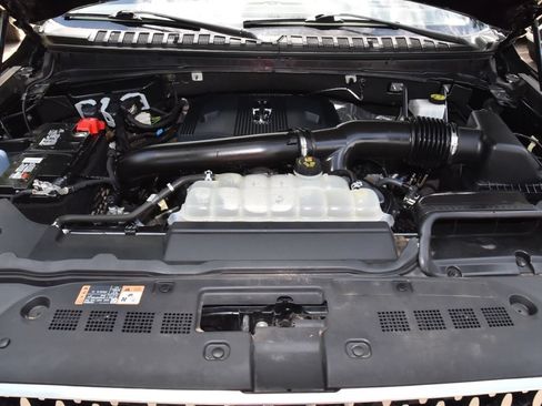 Used 2024 Lincoln Navigator Black Label AWD/4WD image 42