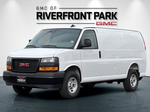 New 2025 GMC Savana 2500 3D Cargo Van w/ Driver Convenience Package image 7