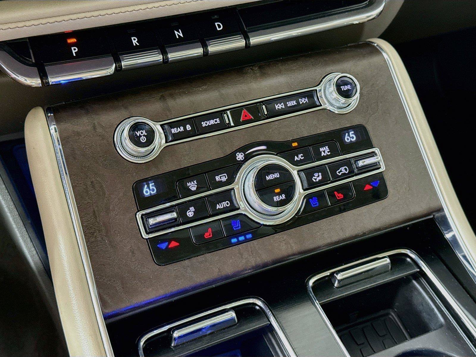 Used 2020 Lincoln Aviator Reserve w/ Equipment Group 202A AWD/4WD image 9