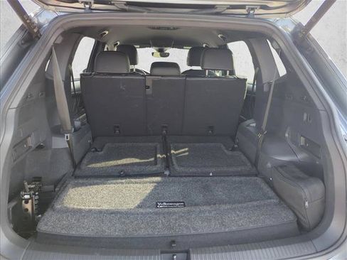 Used 2022 Volkswagen Tiguan SE R-Line FWD image 6