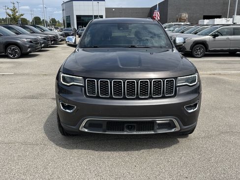 Used 2017 Jeep Grand Cherokee Limited w/ Luxury Group II AWD/4WD image 8