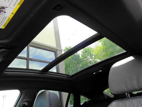 Used 2023 BMW X6 xDrive40i image 16