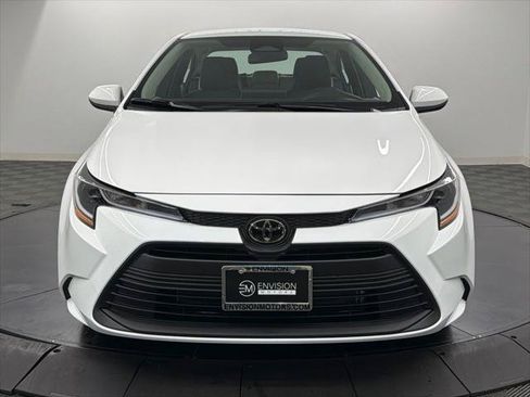 Certified 2026 Toyota Corolla LE FWD image 6