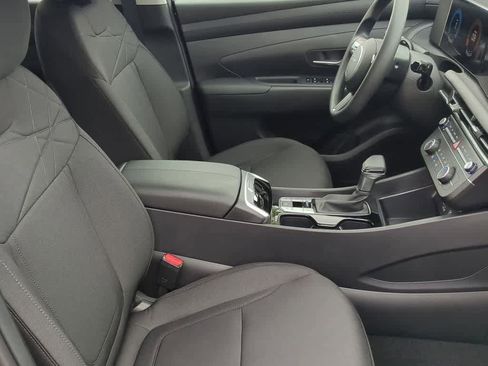 New 2026 Hyundai Tucson SE image 22