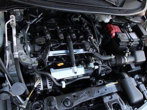 New 2025 Nissan Versa SV w/ Trunk Package image 32