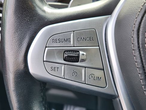 Used 2020 BMW X7 xDrive40i w/ Premium Package image 26