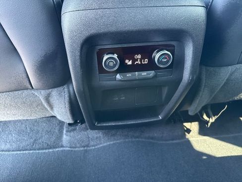 Used 2025 Buick Enclave Preferred FWD image 16