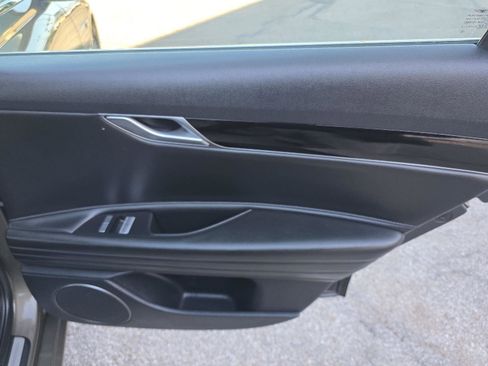 Used 2023 Genesis G80 2.5T image 29