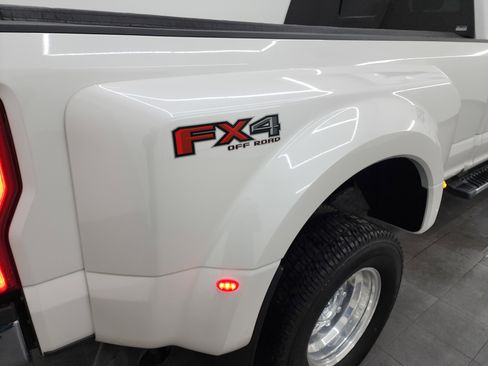 Used 2019 Ford F350 Lariat w/ Lariat Ultimate Package image 31