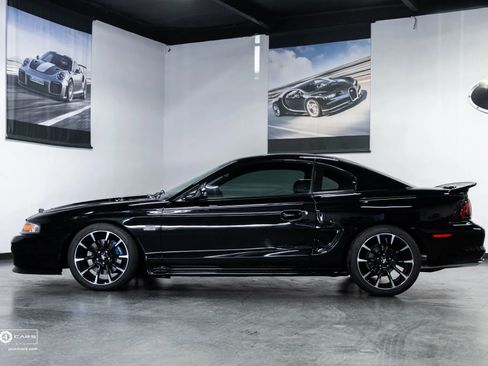 Used 1994 Ford Mustang GT RWD image 18