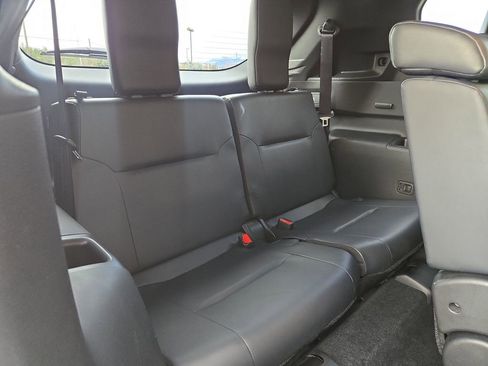 Used 2024 Mitsubishi Outlander SE image 16