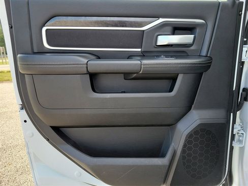 Used 2024 RAM 2500 Big Horn w/ Off Road Package image 12