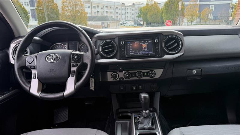 Used 2019 Toyota Tacoma SR5 AWD/4WD image 22