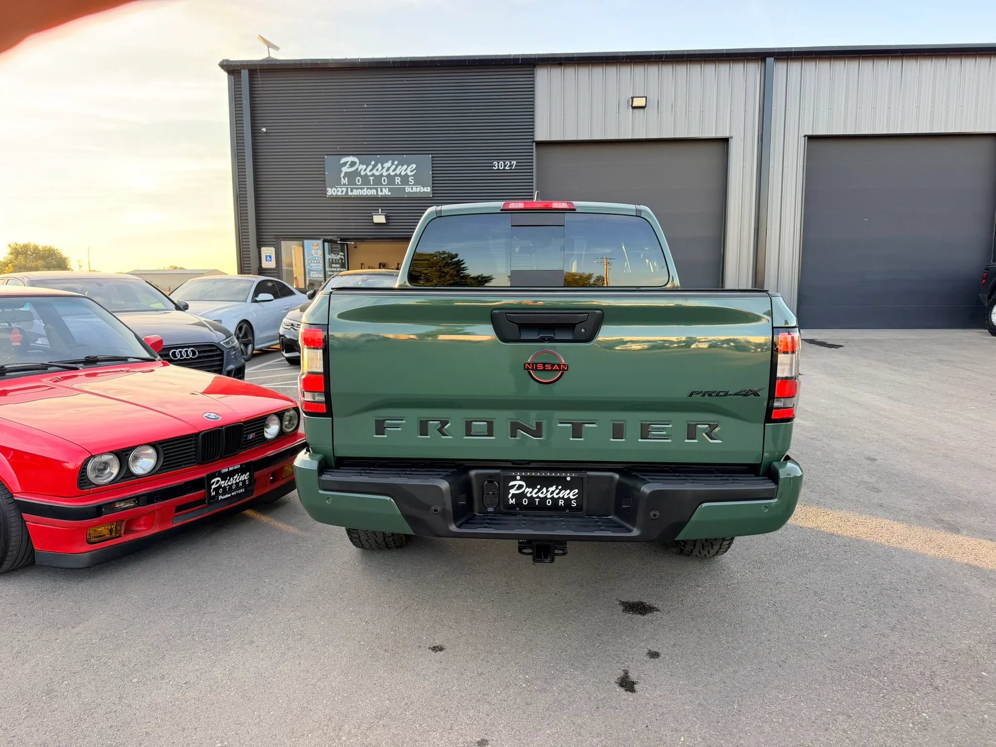 Used 2024 Nissan Frontier PRO-4X w/ Pro Convenience Package AWD/4WD image 5