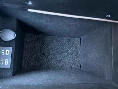 Used 2024 Lexus ES 300h 300h Luxury w/ Accessory Package (Z2) image 9