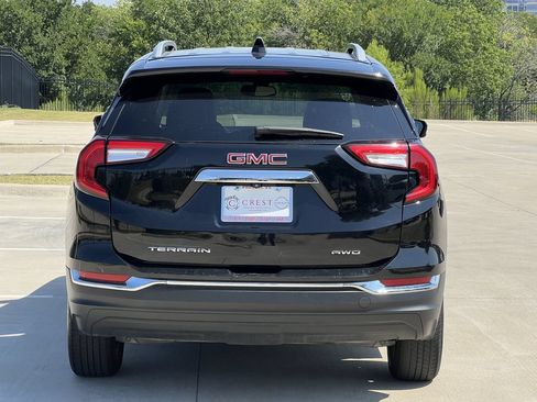 Used 2024 GMC Terrain SLT AWD/4WD image 4