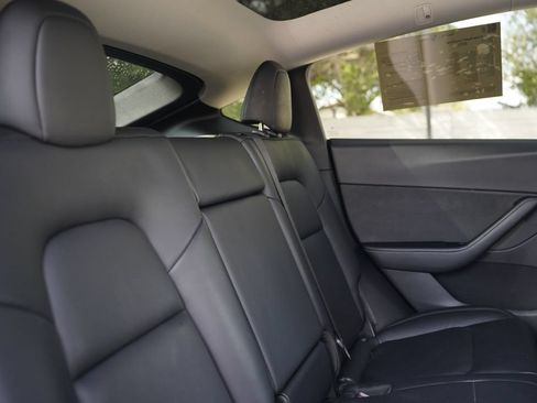 Used 2020 Tesla Model Y Long Range AWD/4WD image 13