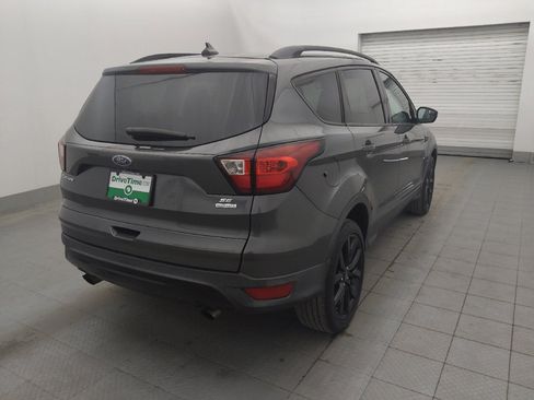 Used 2019 Ford Escape SE FWD image 9