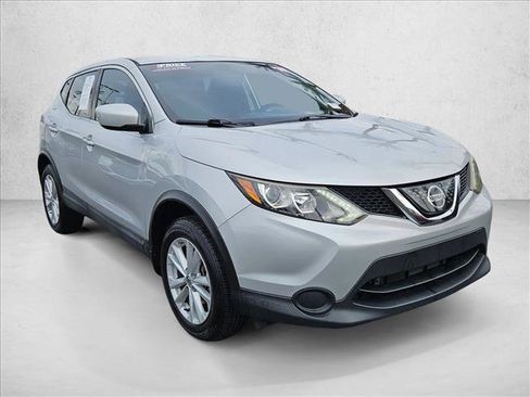 Used 2018 Nissan Rogue Sport S w/ S Appearance Package image 3