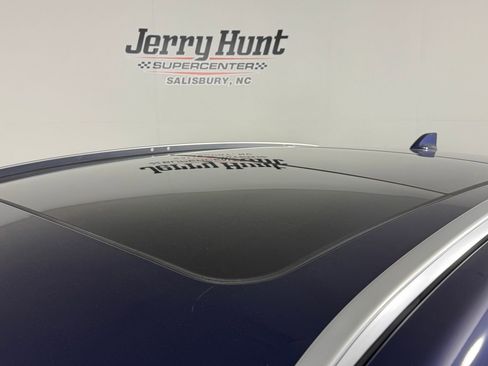 Used 2025 Nissan Kicks SV w/ SV Premium Package image 13