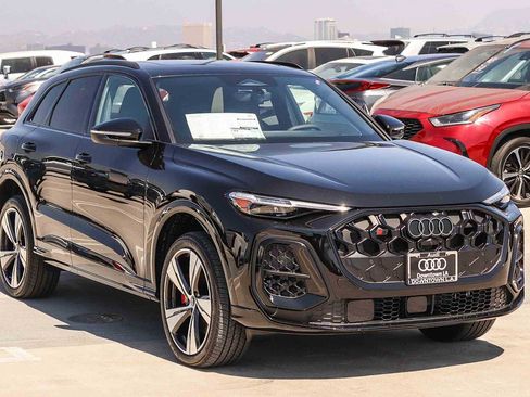 New 2026 Audi SQ5 Premium Plus AWD/4WD image 3