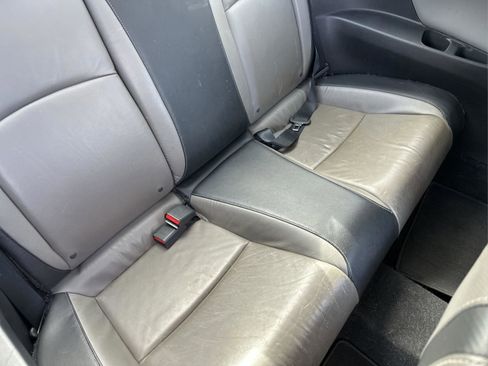 Used 2018 Honda Civic Touring image 16