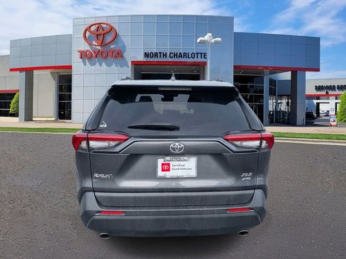 Used 2023 Toyota RAV4 XLE Premium image 9