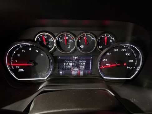 Used 2021 Chevrolet Suburban RST image 17