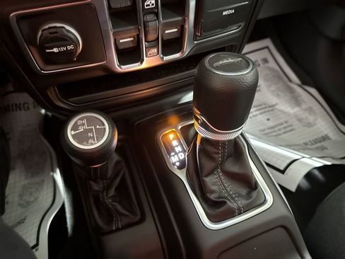 New 2026 Jeep Gladiator Sport image 17