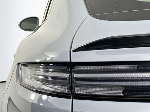 Certified 2025 Porsche Cayenne GTS image 16