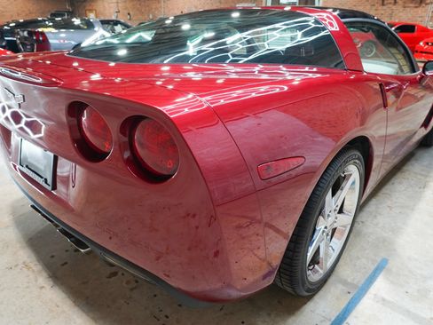 Used 2008 Chevrolet Corvette Coupe w/ Preferred Equipment Group RWD image 17