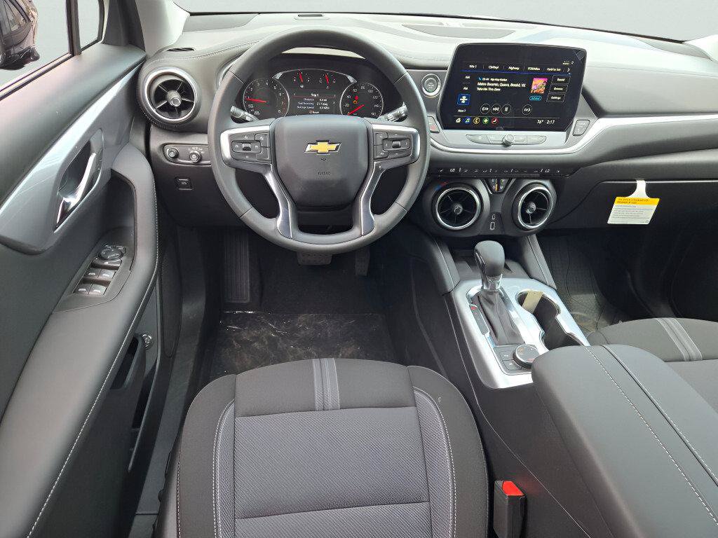 New 2026 Chevrolet Blazer LT w/ Convenience Package AWD/4WD image 23