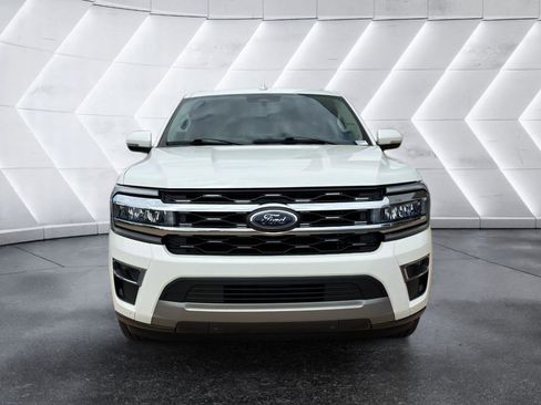 Used 2024 Ford Expedition Limited RWD image 2