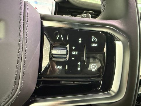 New 2026 Land Rover Range Rover Sport SE AWD/4WD image 15