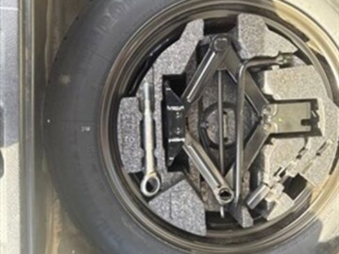 Used 2013 Subaru Outback 2.5i Premium image 9