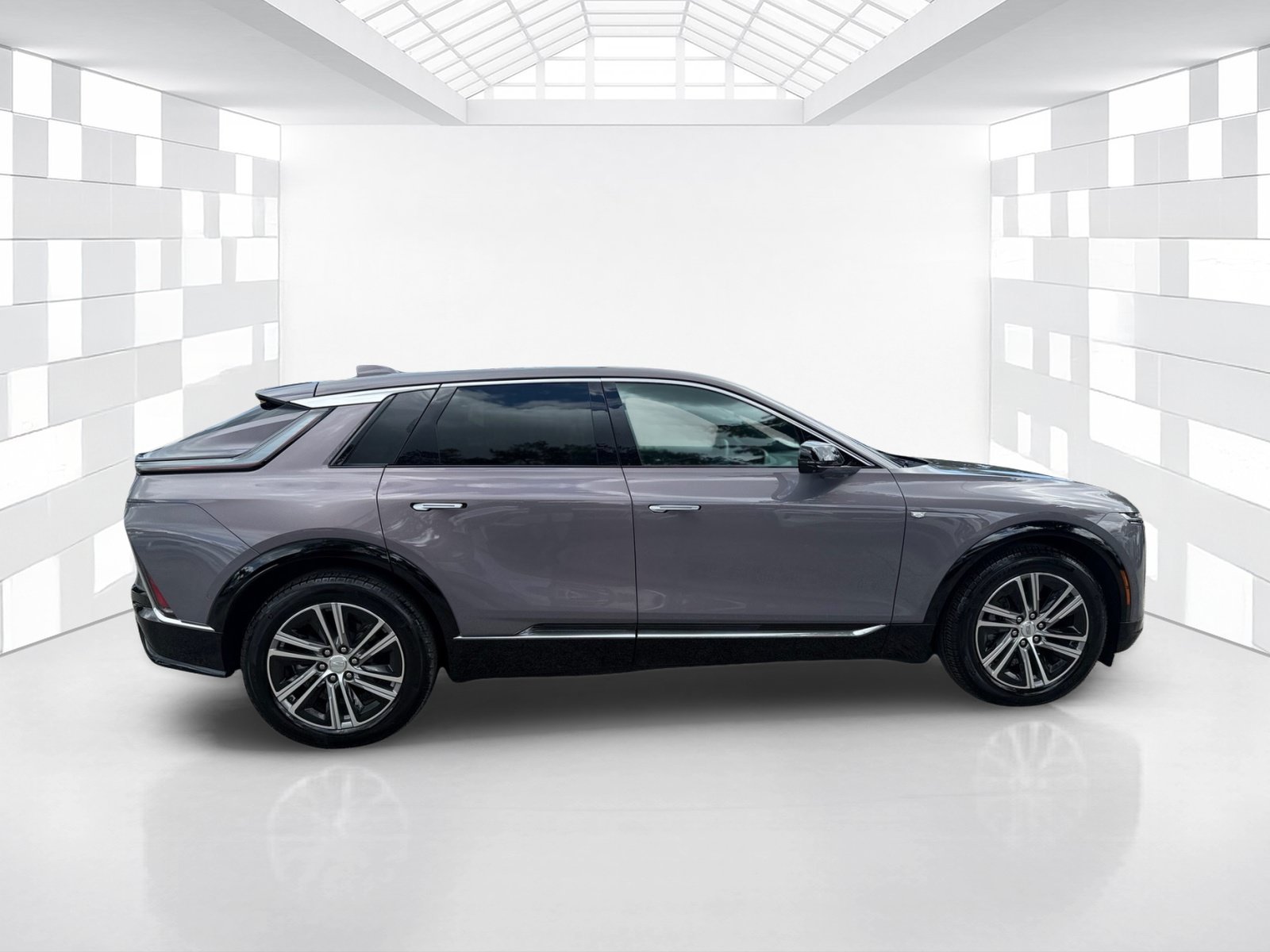 Used 2025 Cadillac Lyriq Luxury RWD image 8