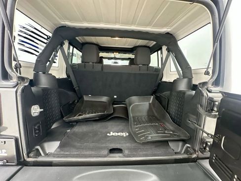 Used 2017 Jeep Wrangler Unlimited Sport w/ Quick Order Package 24S AWD/4WD image 20