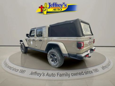 Used 2020 Jeep Gladiator Rubicon AWD/4WD image 3