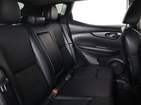 Used 2022 Nissan Rogue Sport SL image 34